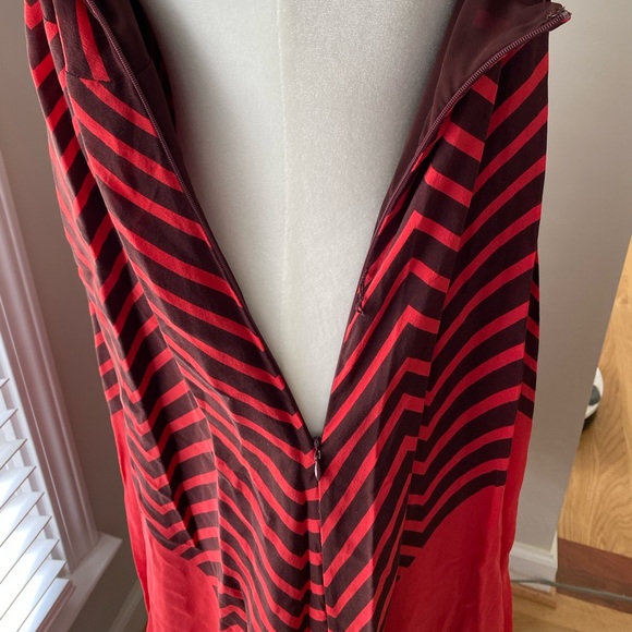 French Connection Dress - Red & Chocolate Brown, Midi, Swing Dress w/ Tie Waist - Picture 5 of 10